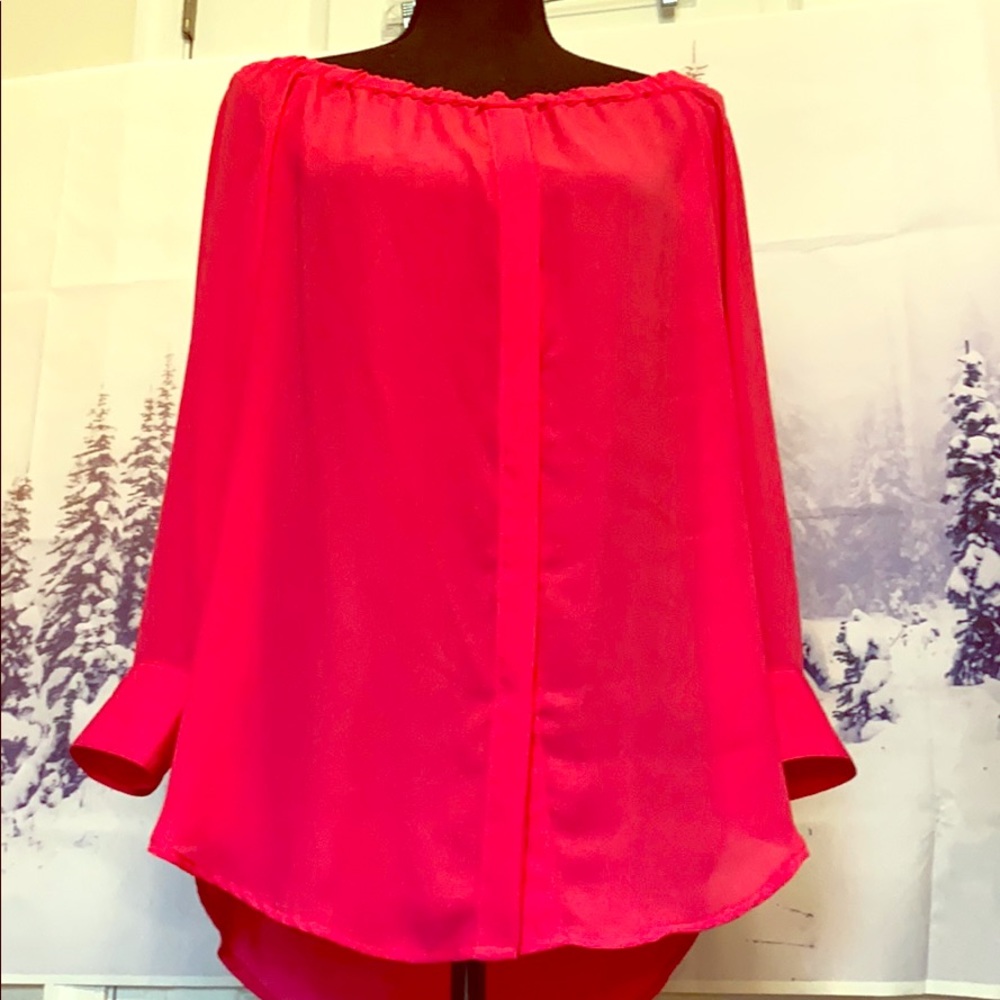 Rose & Olive off shoulder blouse. M    (060)